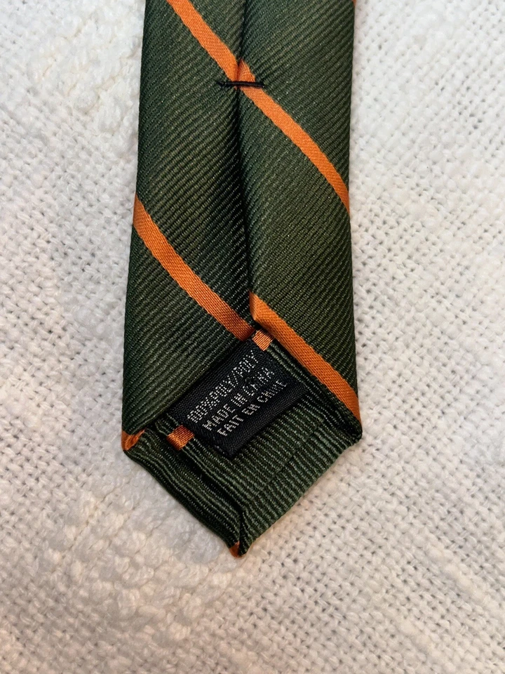 Gravata Rep BDG Urban Outfitters verde laranja 100% seda  - Imagem 3 de 4