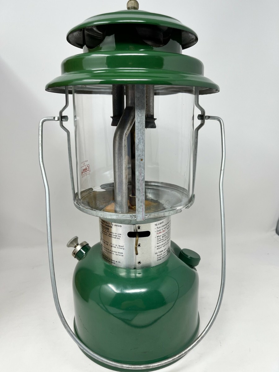 Vintage Coleman Lantern Model 220K Two Mantle and box c616 Vintage Coleman Lantern Model 220K Two Mantle and box c616