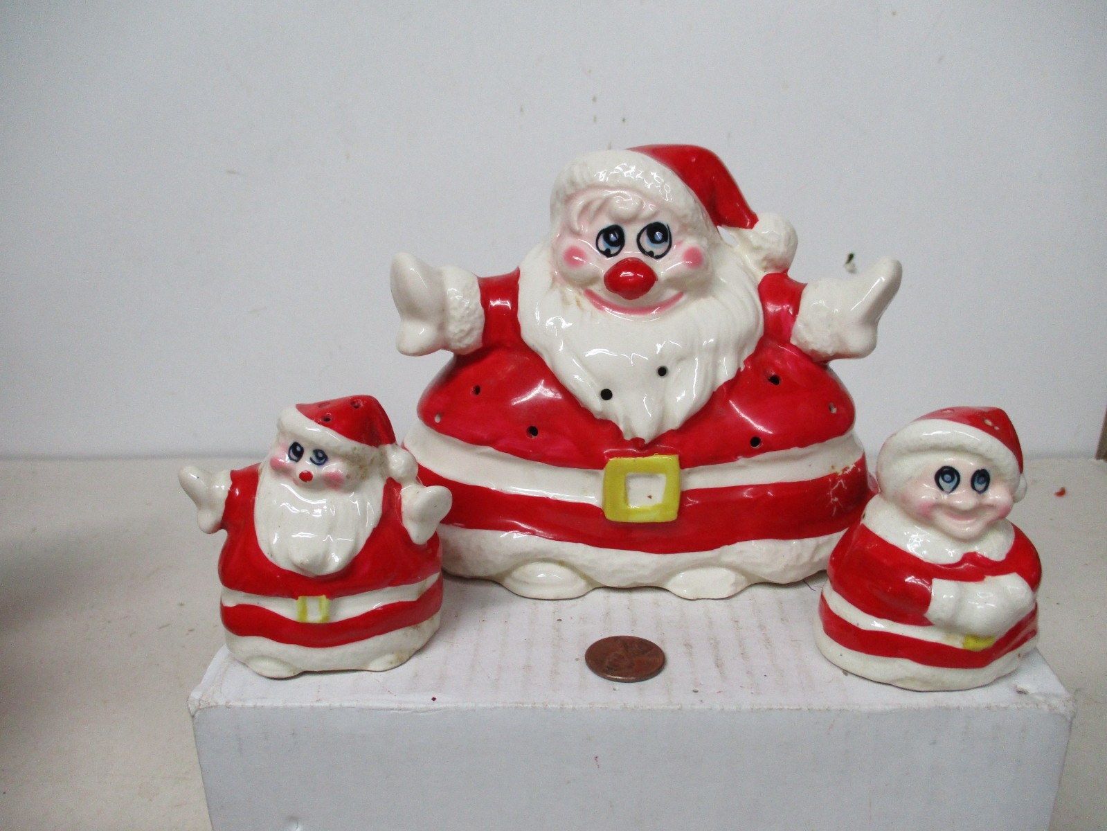 Vintage Kreiss Christmas Ceramic Santa Hors d'oeuvre Server w S&P Shakers