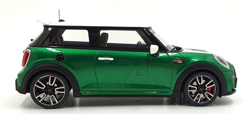 Resina Otto Models escala 1/18 OT1093 - Mini Cooper JCW 60º Aniversário Verde #74 - Imagem 3 de 4