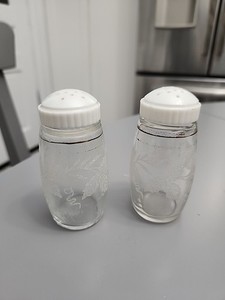 Vintage Bartlett Collins Glass Salt & Pepper Shakers - 3.5" Etched Grape Design