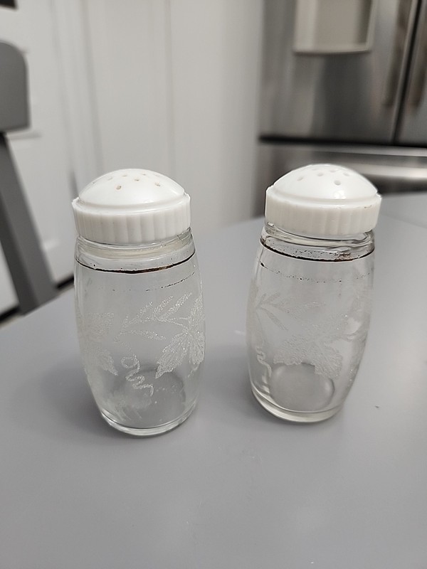 Vintage Bartlett Collins Glass Salt & Pepper Shakers - 3.5" Etched Grape Design