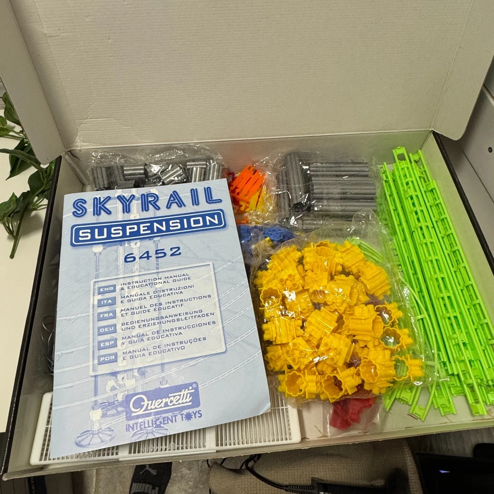 Набор для бега Skyrail Suspension Glow in the Dark Marble интеллектуальные игрушки кверцетти - Изображение 2 из 4