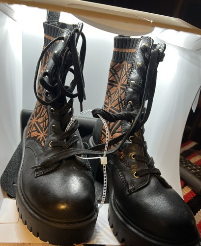 Gianni Bini Star Black Leather And Spandex Geometric Lace Up Combat Boots 5.5 - Picture 2 of 8