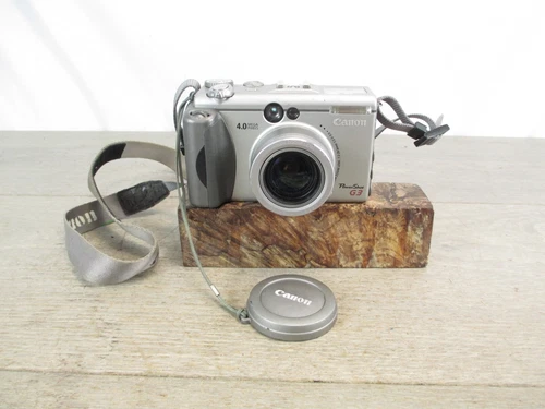 Canon Powershot G3 Digital Camera - Powers On PARTS/NOT WORKING