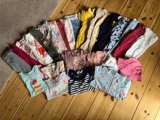 Bekleidungspaket Mädchen Gr. 86/92 27 teilig sehr guter Zustand