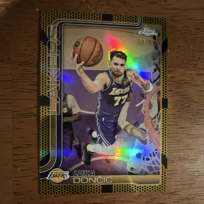 2025-26 Topps Chrome Update Luka Dončić #2 Gold Basketball Refractor /50