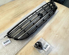 Genuine Toyota Altezza / Lexus IS300 Front Grille Set (SXE10, JCE10, GXE10) – Chrome & Silver, Includes Emblem & Screws