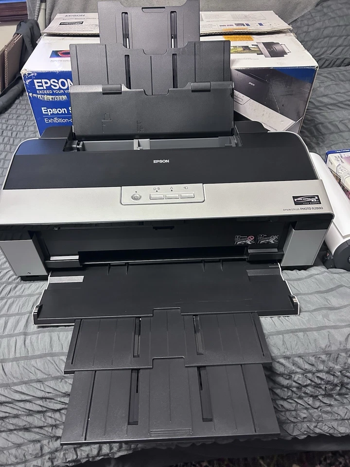 Epson Stylus Photo R2880 Wide Photo Printer For Parts or Repair Read - Image 2 of 4
