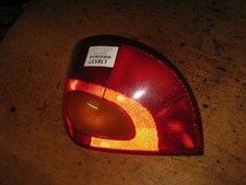 Feu arrière Mazda 121