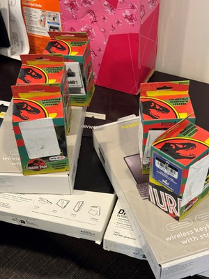 #ad Jurassic Park Bitty Boomers BLUETOOTH SPEAKER Collectible LOWEST PRICE $3.95