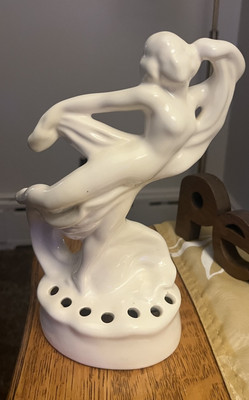 Art Deco Nouveau Beige Figurine of a Woman Dancing with a Scarf Flower Frog Vase