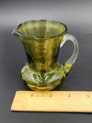 Vintage Pilgrim Hand Blown Green Glass Optic Mini Pitcher w/Applied Clear Handle - Picture 12 of 12