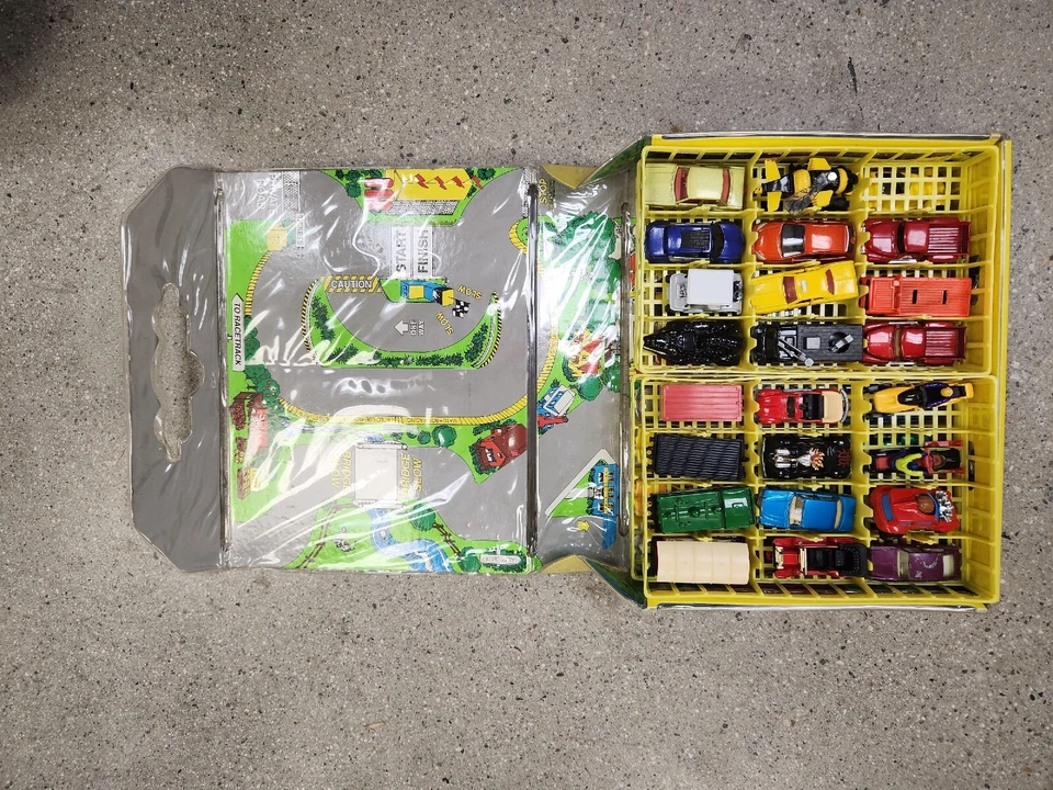 Estuche de transporte Matchbox Collectors con 46 coches antiguos años 70 a 2000 Foto 3 de 4