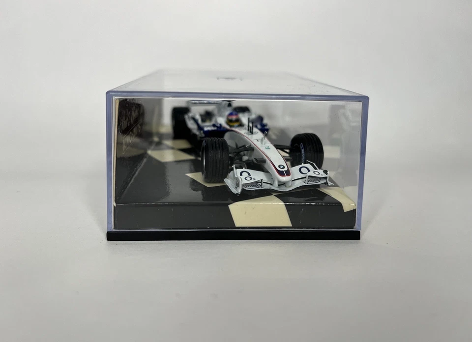 Minichamps BMW Sauber F1.06 J.Villeneuve 2006 1/43 - Immagine 3 di 4