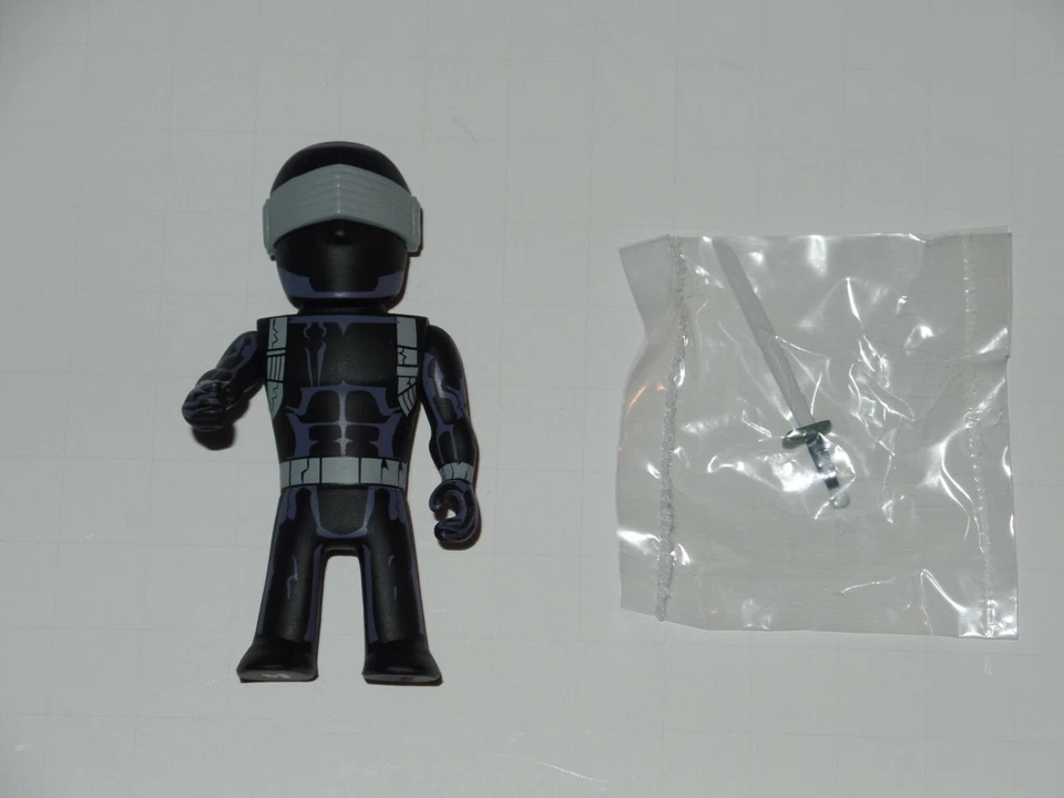 Kidrobot Transformers Vs Gi Joe Snake Eyes 3" Vinyl Mini Figure Hasbro 2/24 - Image 2 of 4