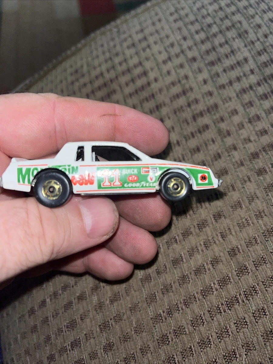 Hot wheels mountain store dew stocker