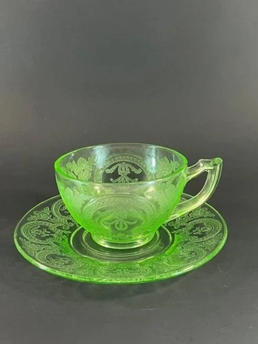 Vtg Uranium Glass Horseshoe Pattern Cup & Saucer Green Depression Indiana Glass