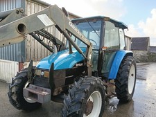 Ford New Holland Tractor/Loader/Low hrs