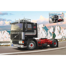 VOLVO F-12 INTERCOOLER LOW ROOF WITH ACCESSORIES KIT 1:24 Italeri Kit Camion -I-