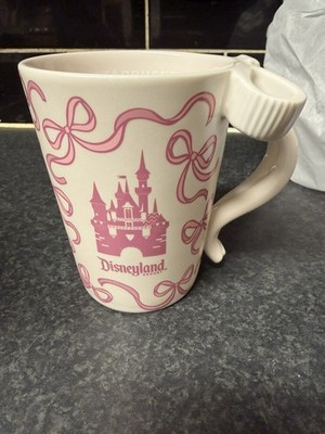 Disney Parks x Starbucks Disneyland Pink Ribbon & Castle Kaffeebecher Tasse 2026 