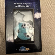 Moonlite Storytime Mini Projector with "The Three Little Pigs" Picture Disc