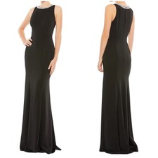 Mac Duggal NWT Stunning Jewel Neckline Sweep Train Trumpet Gown Size 12 Black