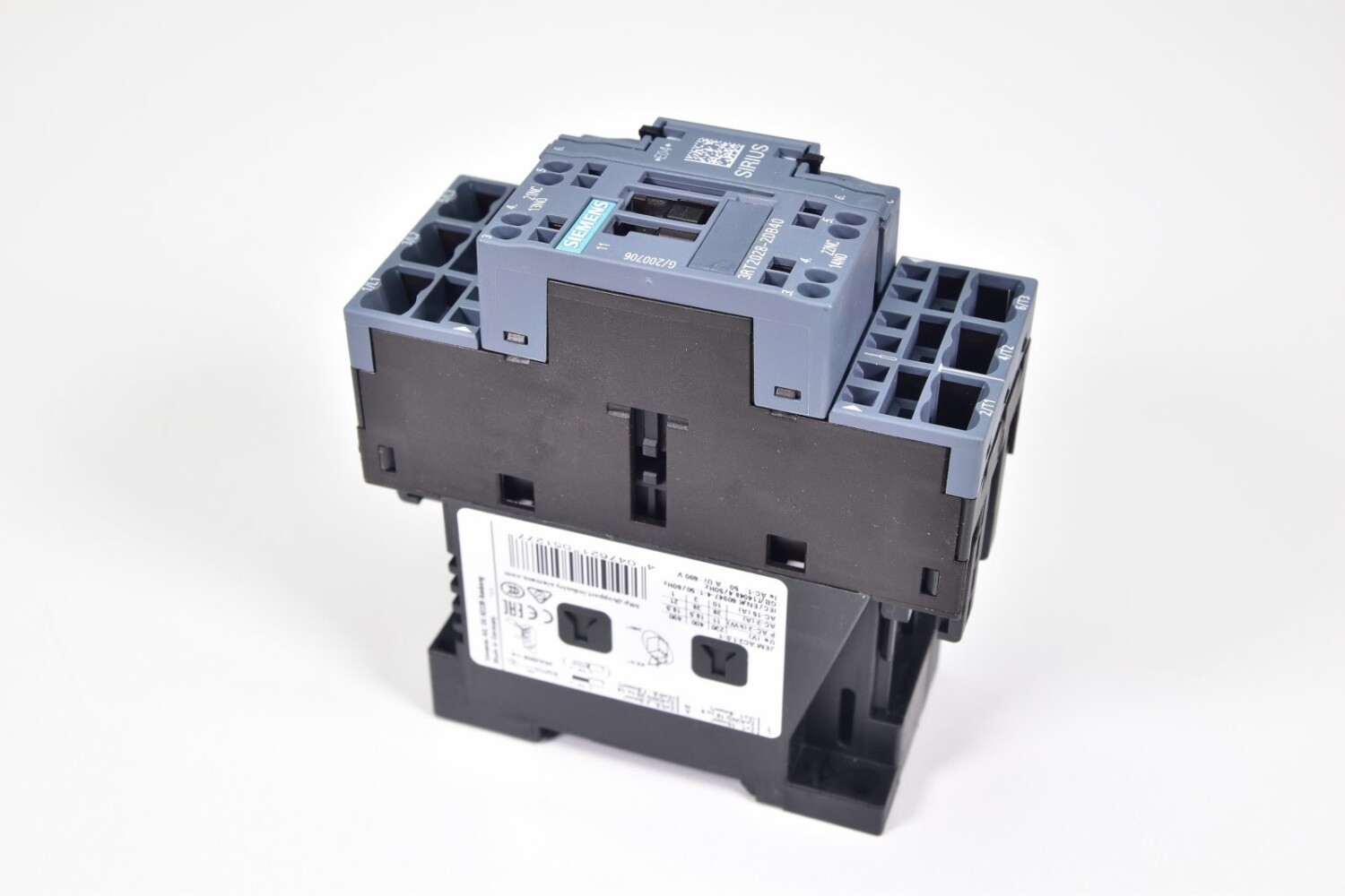 SIEMENS 3RT2028-2DB40, Contactor AC-3 18.5 kW / 400 V 1 NO + 1 NC 24 VDC