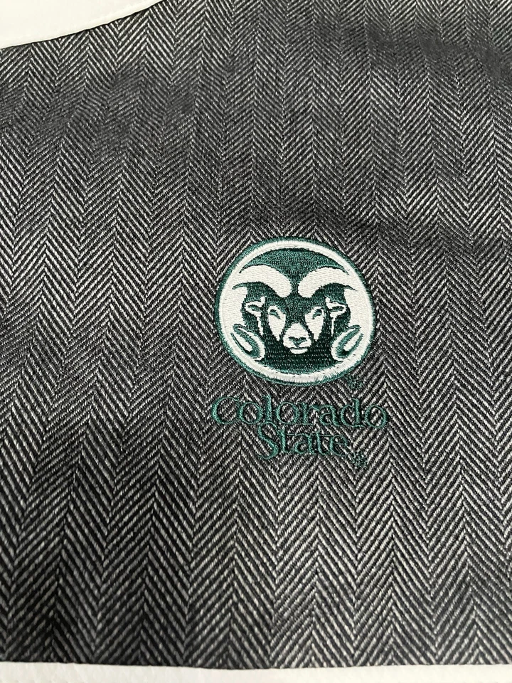 Men’s Under Armour Size 3XL Colorado State Rams White 1/4 Zip Jacket NWT - Image 3 of 4