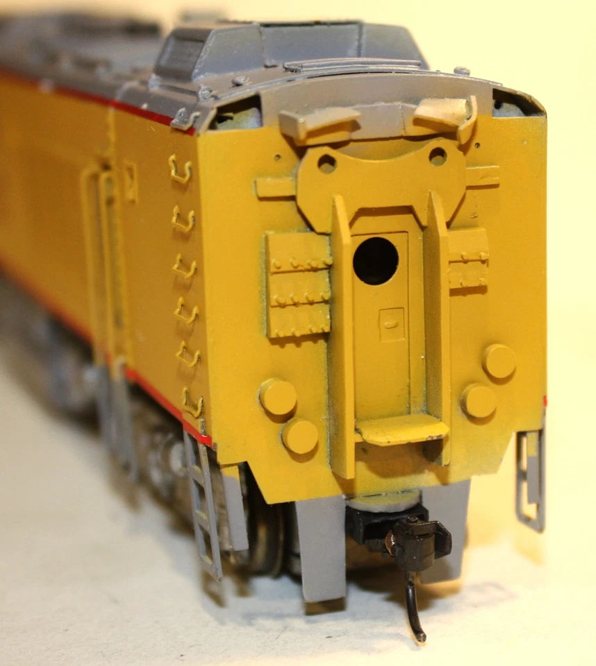 HO scale Unbranded Union Pacific 3 unit GTEL - Image 2 of 4