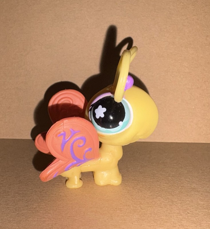 Has Bro Littlest Pet Shop Lps Butterfly Yellow 497