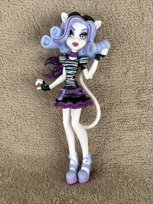 Monster High Puppe Catrine DeMew 6'' Vinyl Magazin Figur Sammlerstück selten