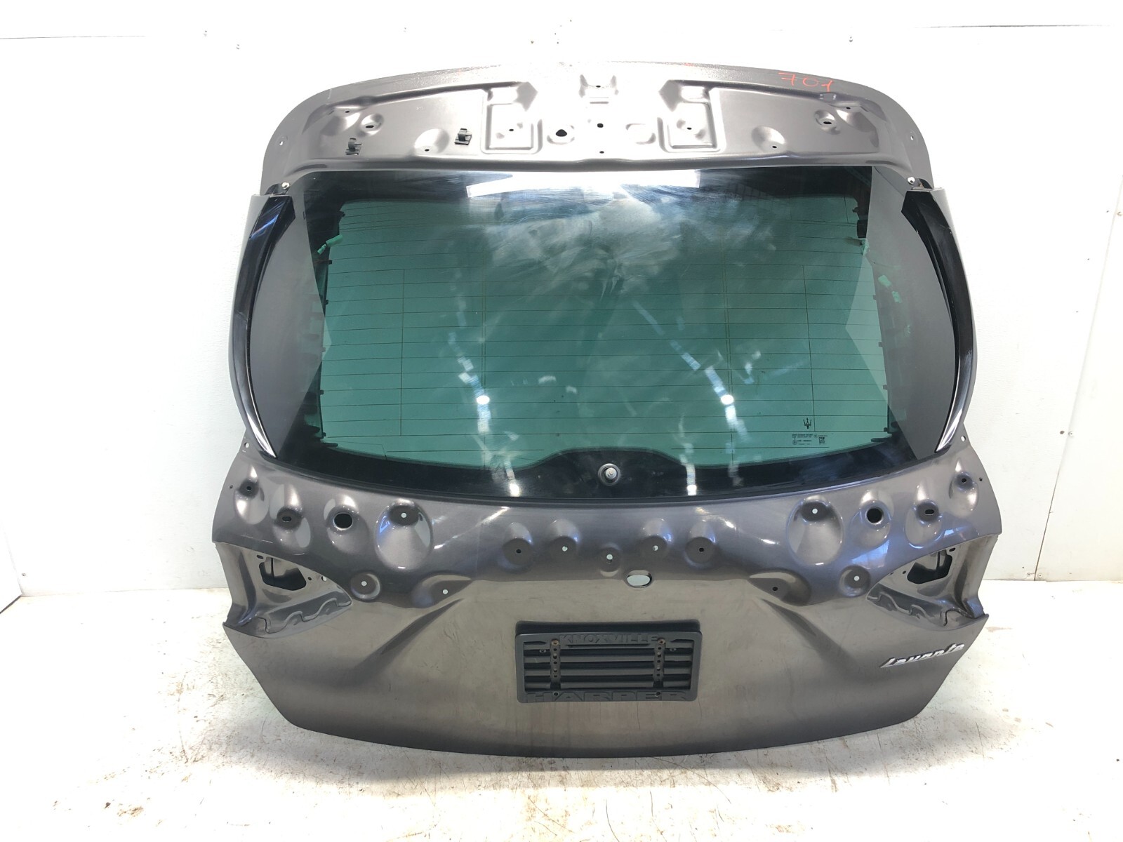 2017-2020 MASERATI LEVANTE REAR TRUNK LID LIFTGATE W/ GLASS OEM GRAY METALLIC.