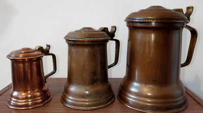 Vintage Kupfer Trittkrüge Set mit Klappdeckeln & Messinggriffen