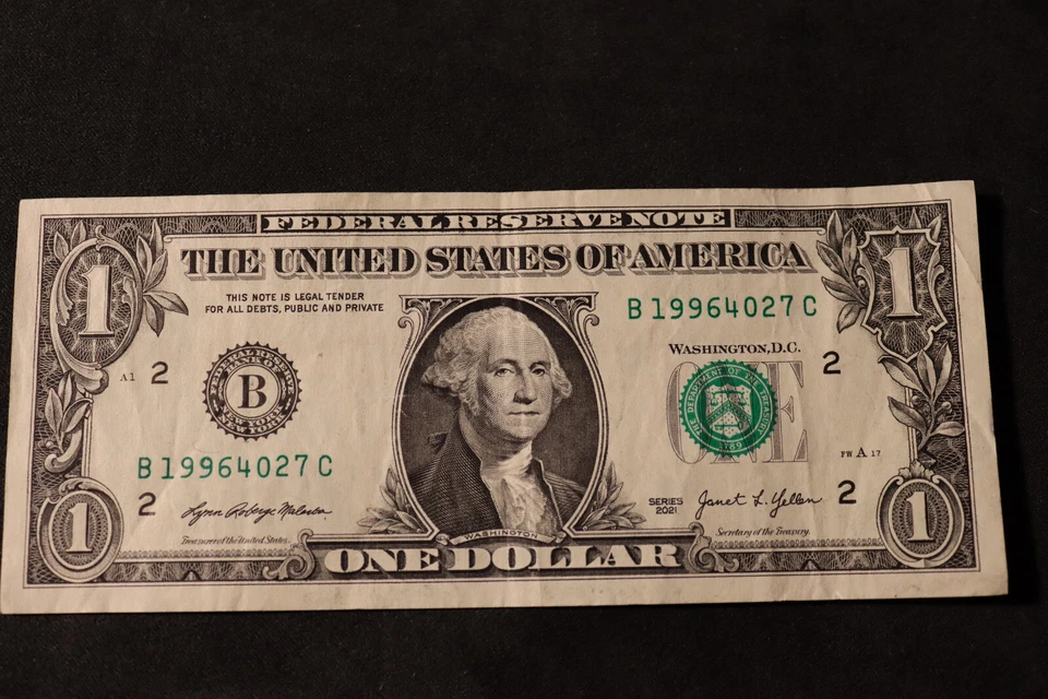 ONE DOLLAR FANCY BIRTHDAY/ANNIVERSARY NOTE [APRIL 27, 1996]  SN # B 19964027 C - Image 2 of 3