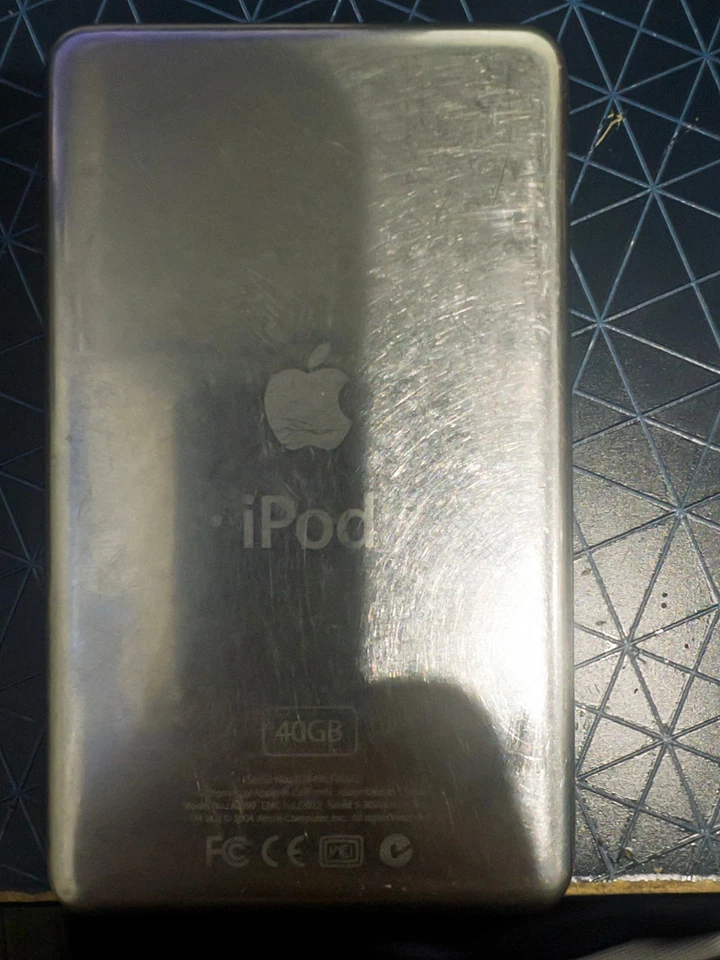 iPod Photo 4th Generation 128GB Flashmod New Battery - Image 4 of 4