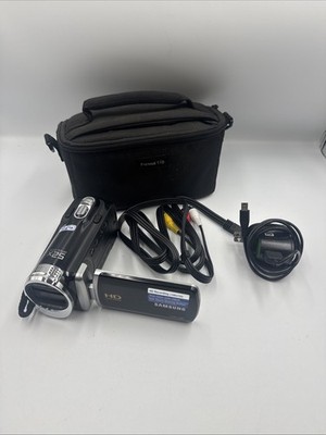 SAMSUNG HMX-F90 - Camcorder 52x Zoom HD Recording One Touch Sharing Black