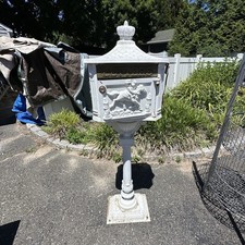 Locking Post Mount Metal Mailbox White Victor...