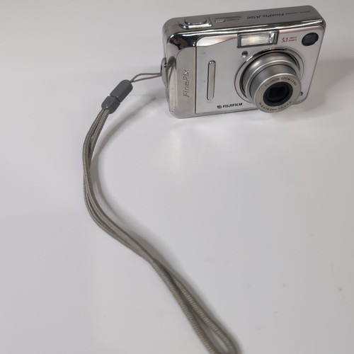 Fujifilm FinePix A500 5.1MP Digital Camera - Silver For Parts Powers On - Afbeelding 3 van 10