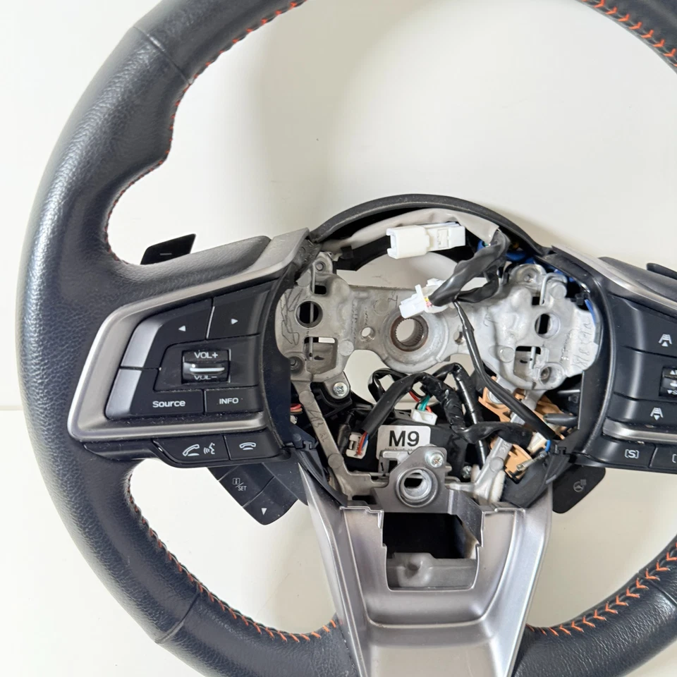 2021 SUBARU CROSSTREK BLACK LEATHER STEERING WHEEL OEM - Imagem 2 de 4