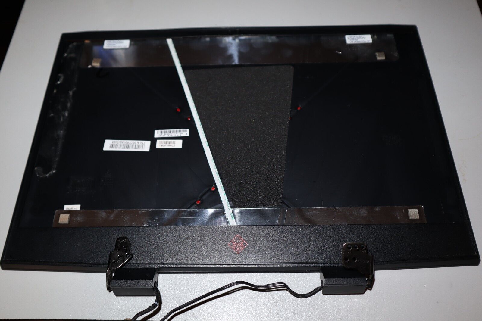 HP OMEN 15-dc0xxx Gaming Laptop  15.6"  Display Cover Bezel Housing Assembly