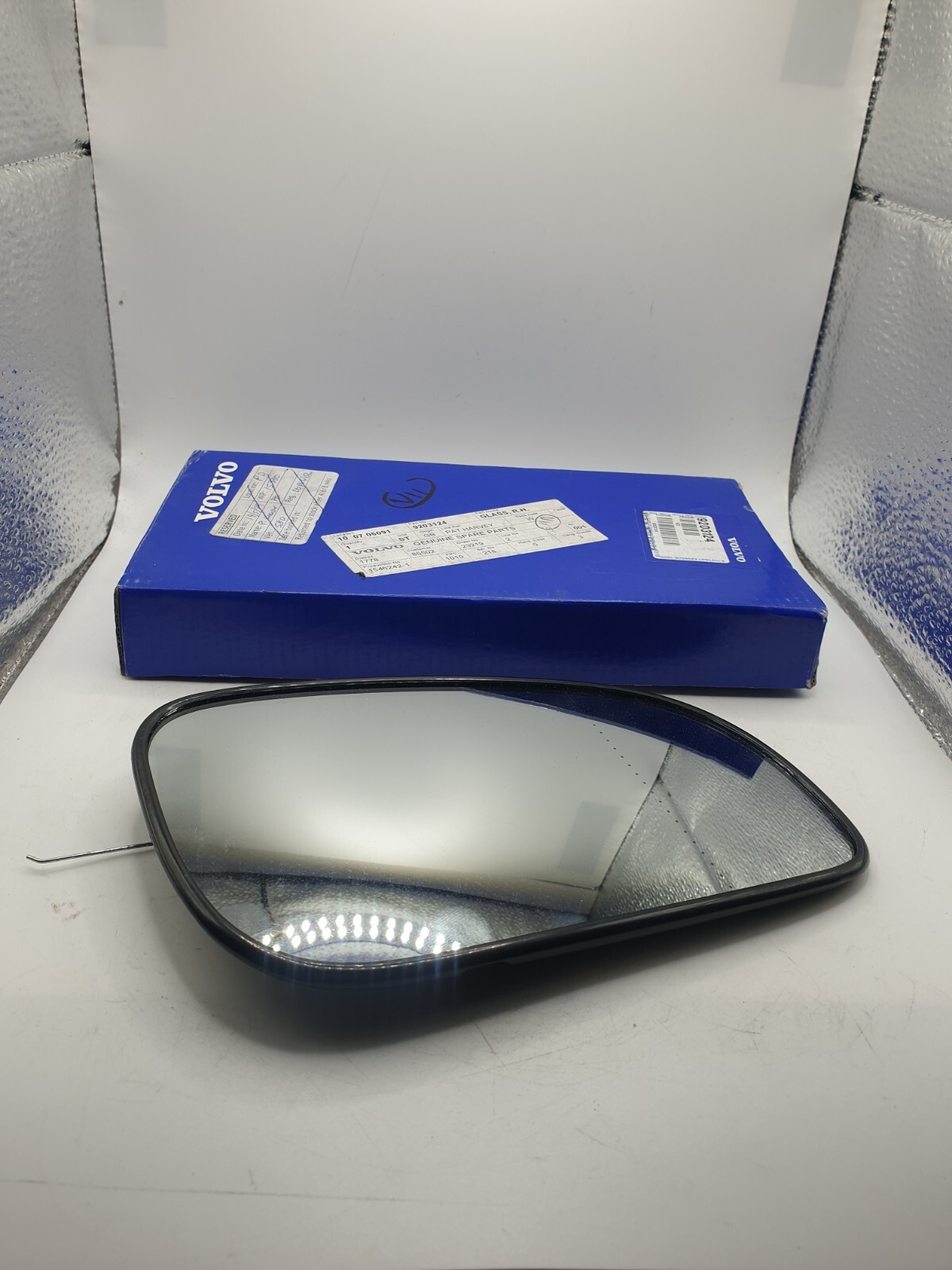 Volvo S60 S80 V70 98-03 OEM Right Heated Door Mirror Glass 9203124