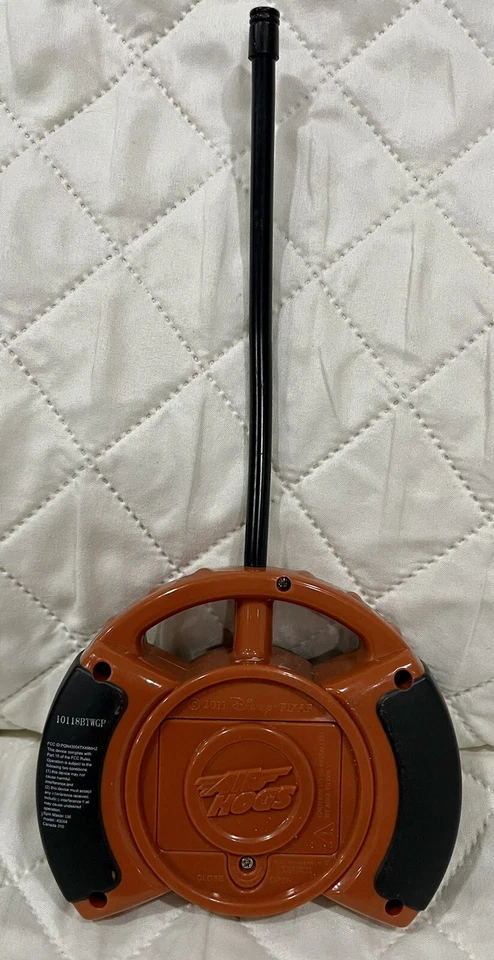 Mando a distancia Air Hogs Cars 2 Tow Mater solo RC Race Car 2011 Foto 2 de 3