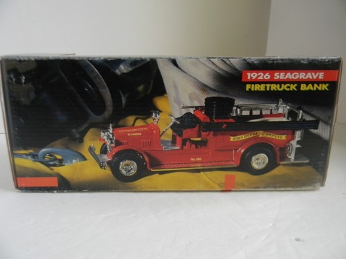 ERTL 5710-10EO 1:30 JOHN DEERE 1926 SEAGRAVE FIRETRUCK BANK - 1993 - *NIB* - Picture 4 of 5