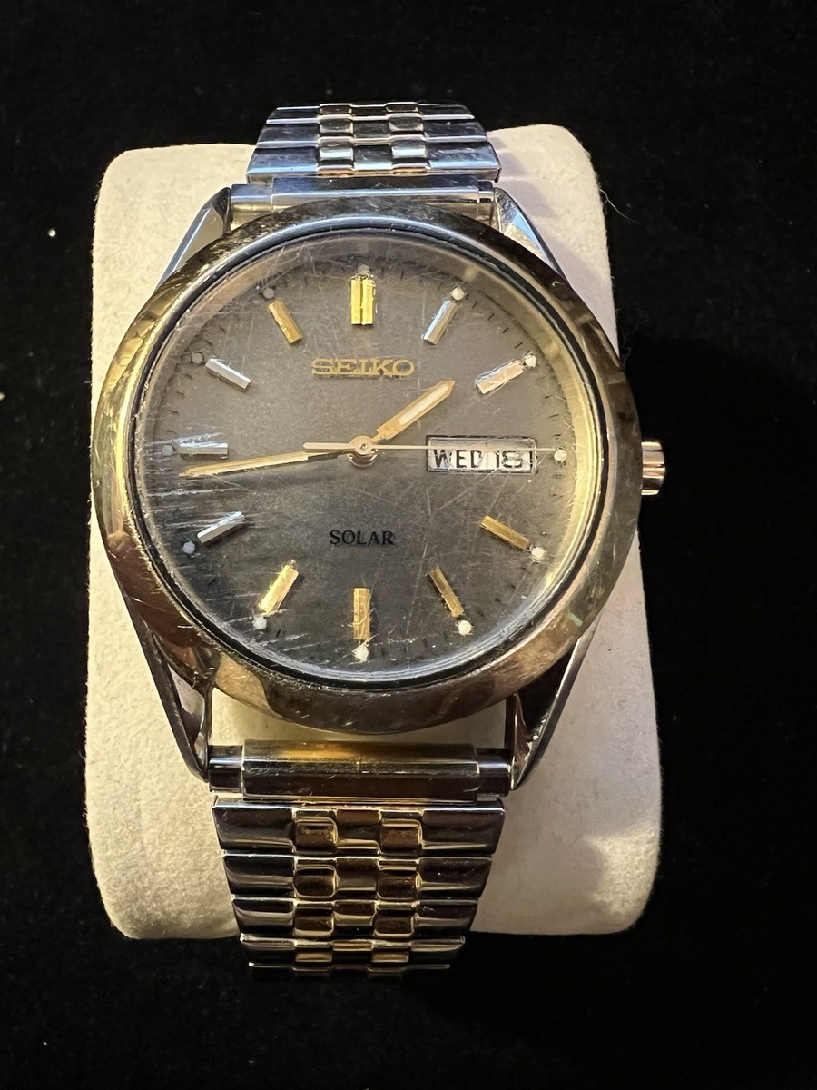【美品】 SEIKO SOLAR V158−0AA0 腕時計 SEIKO SOLAR Vintage Men's Watch V158-0AA0 Day Date Quartz 36 mm