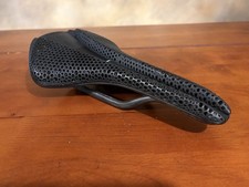 Sella adattiva Fizik Antares Versus Evo 00 - Large (146 mm), full carbon 
