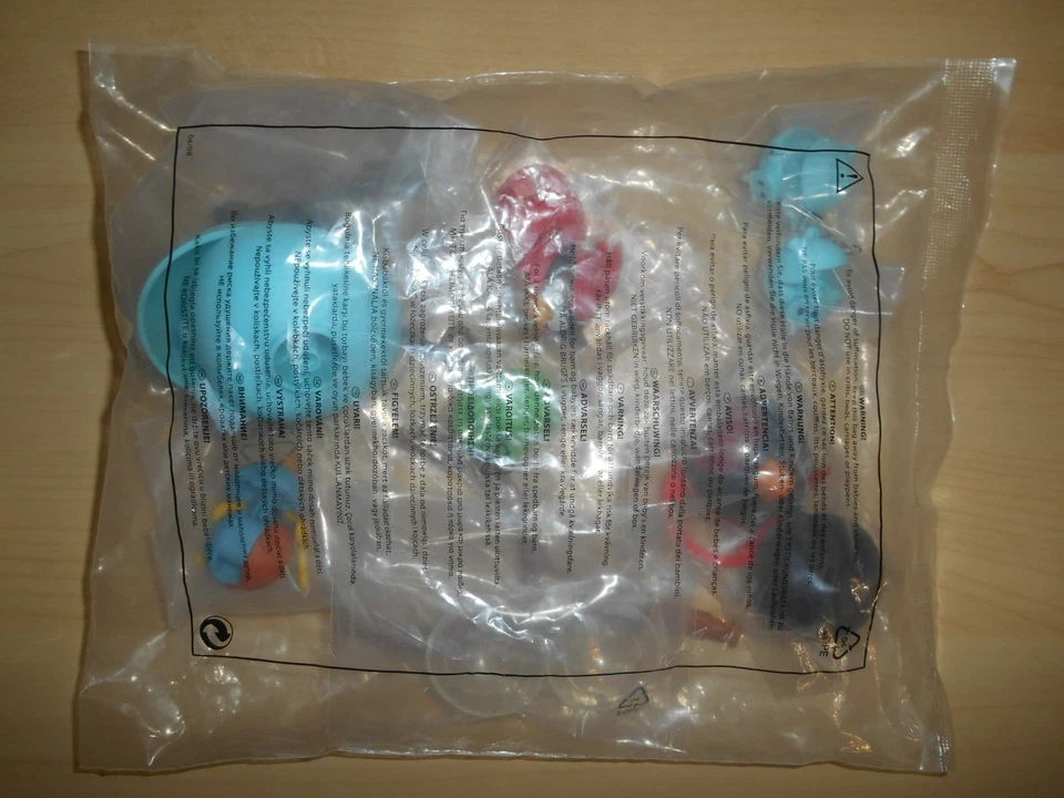 NEW RARE Knex Angry Birds Space COMPLETE SET OF FIGURES Sealed from Crater Crash - Image 3 of 4