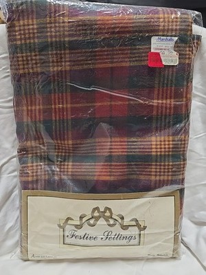 VTG Avon Linens Fabric Tablecloth 60'' x 84''  Plaid