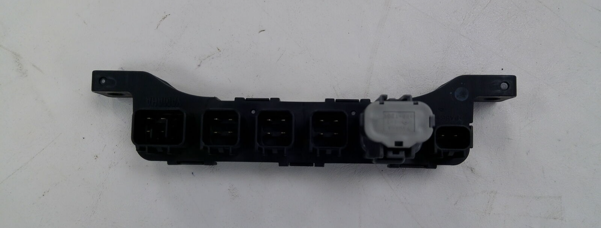 YAMAHA COMMAND LINK MULTI HUB ASSEMBLY 6Y8-81920-01 BLACK YAMAHA COMMAND LINK MULTI HUB ASSEMBLY 6Y8-81920-01 BLACK