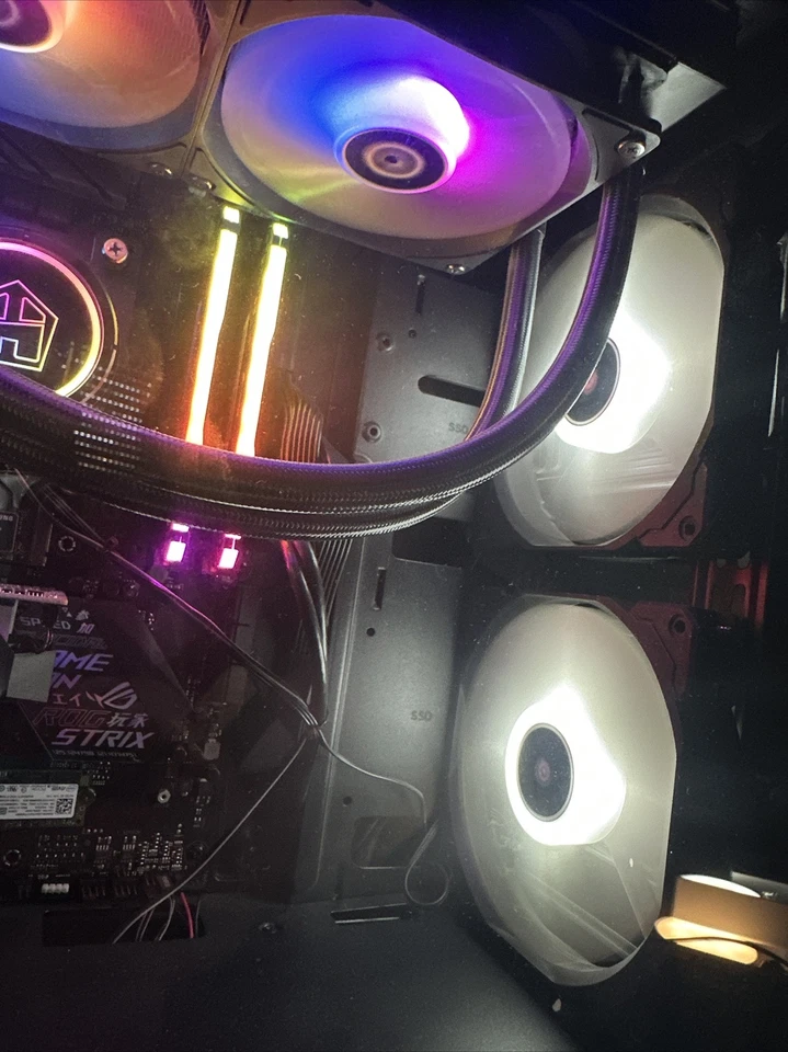 PC GAMING SOBREMESA CON LEDS - Imagen 2 de 4